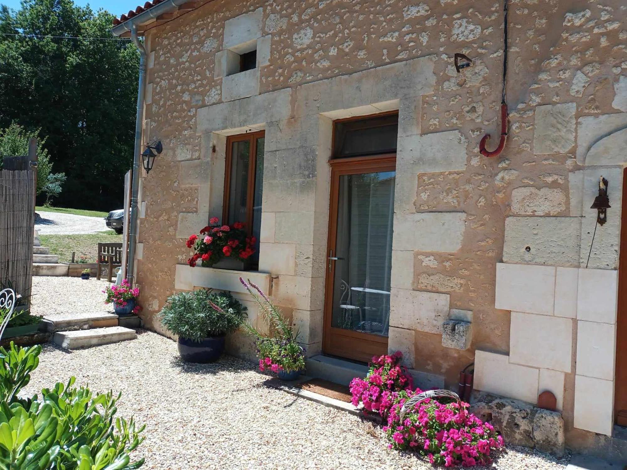 La Vieille Grange - Saint-Privat-Des-Pres Saint-Privat-des-Prés Exterior foto